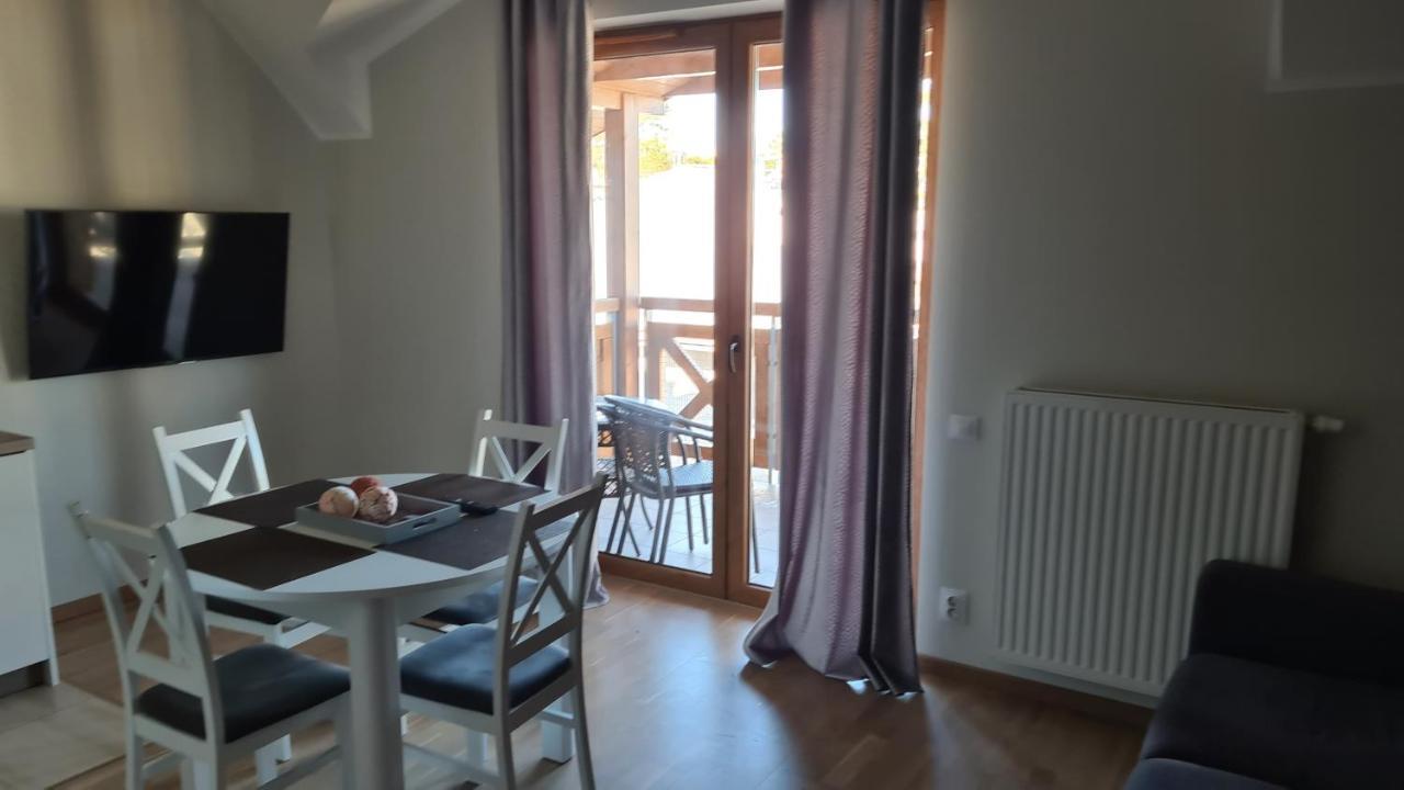Apartament Rezydencja Park 2 ミエルノ エクステリア 写真